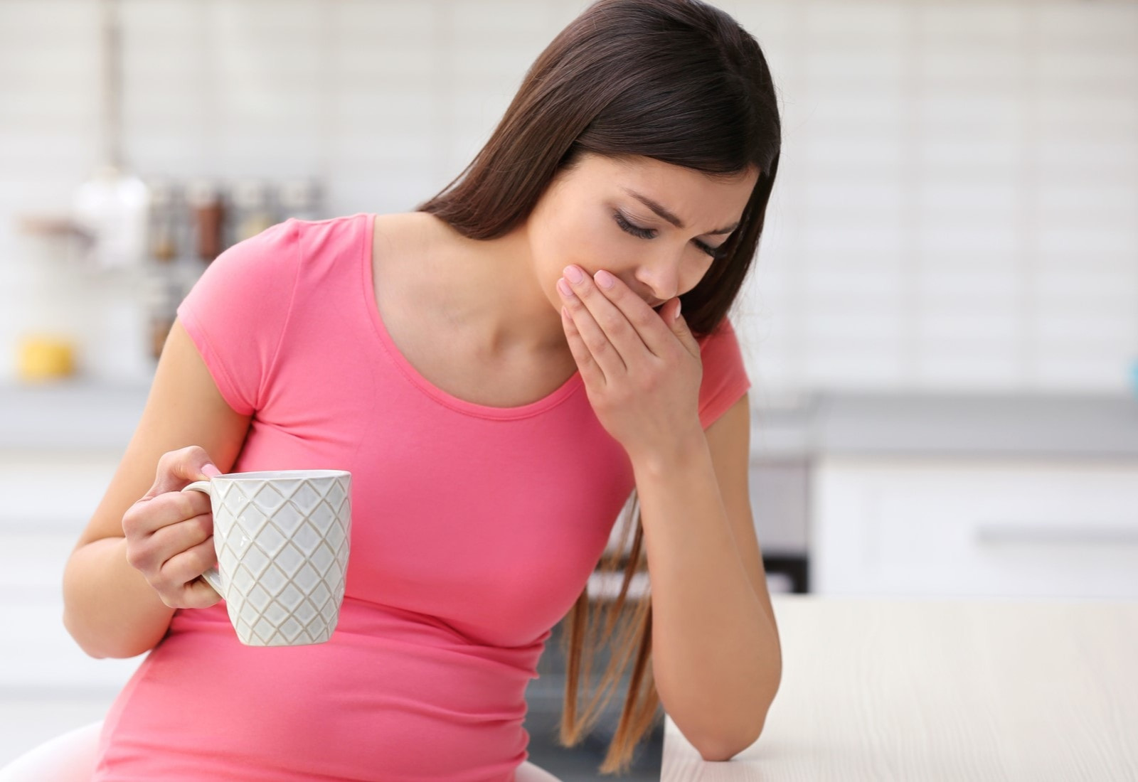 Mengatasi Mual di Trimester Pertama: Tips untuk Ibu Hamil